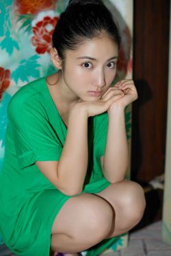 穿成亡国太子妃